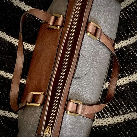 MARC JACOBS PEEBLED | DARK TAUPE AND BROWN WITH HAMMERED GOLD HARDWARE | ITALY - Picture 10 of 17